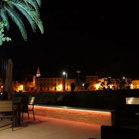 Pascal 7 Nights 1 Free * Stari Grad (Hvar)