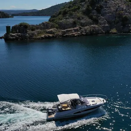 Дом отдыха Pascal 7 Nights 1 Free Стари Град